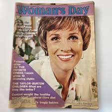WOMANS DAY NOVEMBER 15, 1976 Magazine Vintage $17.50