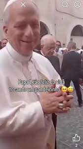 Pergunto para a minha filha mais velha o que ela mais gosta em mim. Helen,  com seis anos, nem pensa muito e responde: “De brincar com você”. “E o que  menos gosta