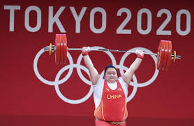 1 day ago · 2日午後に行われた東京五輪ウエイトリフティング女子87キログラム級決勝で、中国の李雯雯選手がスナッチ140キロ、ジャーク180キロ、合計320キロで見事金メダルに輝くと同時に、3つのオリンピック記録を 6zxa0rac0fzvjm