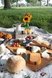 Pin By Sara Hobeika On Picnic In 2020 Picnic Foods Picnic Food Picnic Inspiration
