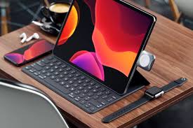 Satechi S New Apple Watch Usb C Charging Dock Is Already 20 Percent Off Apple Watch Docking Apple Watch Charger Apple Watch