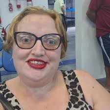 Sabes que eres una chica tan bonita que admiro tu belleza, tienes una  sonrisa inocente. Impresionante hermosa chica bonita que he visto ❤️😍💕  permanece bendecida y feliz mi amor 💋💋 al menos