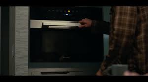 Click here to watch full movie now click here to download full movie now. Miele Built In Oven Used By George Clooney As Augustine Lofthouse In The Midnight Sky 2020
