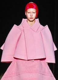 Comme Des Garcons Avant Garde Pink Clothing Red Hair Model Futuristic Fashion Pink Hairstyle Estilo