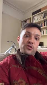 Why is it so hard to photograph a packet of crisps