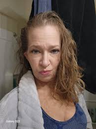 It's time! It's my favourite time of the year. I can't wait to see  everyone's Christmas looks!