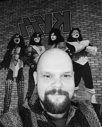 Danny Whitman's Instagram, Twitter & Facebook