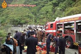 You can book the day tour or stay tour packages from there. Malaysiakini Bas Jatuh Gaung Di Genting 37 Terkorban