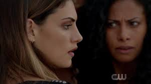 Le poids de la couronne. Recap Of The Originals Season 4 Episode 1 Recap Guide