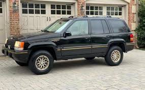Babied 4wd 1995 Jeep Grand Cherokee Limited In 2020 Jeep Grand Cherokee Limited Jeep Grand Cherokee Jeep Grand