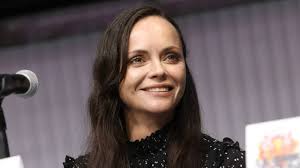 Christina Ricci már 11 évesen dickpicet kapott, postán küldték neki