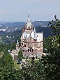The castle was slighted in 1634, during the. Schloss Drachenburg Wikipedia