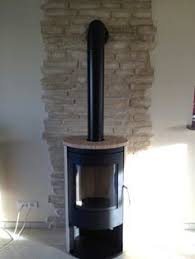 Poele A Bois Acier Pierre Sable Poele A Bois Parement Pierre Interieur Idee Deco Maison