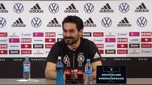 Legendary manchester city forward sergio aguero's time in the premier league has come to an end amid reports that the outgoing argentinian has agreed a deal to move to catalan giants barcelona at the end of the season. Sergio Aguero How Manchester City Broke News To Striker As Next Club Rumours Swirl Paper Round Eurosport