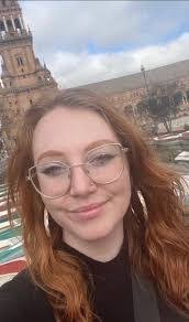 Carrie Abner's Instagram, Twitter & Facebook