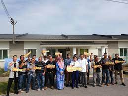 Check spelling or type a new query. Dr Sim Kui Hian Majlis Penyerahan Kunci Ppr Samarahan Facebook