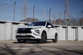 The mitsubishi eclipse cross falls short in a lot of categories compared to a lot of its rivals, but when it comes to aesthetic design, the suv holds its own. Mitsubishi Eclipse Cross 2021 Im Test Zweiter Versuch Gegluckt