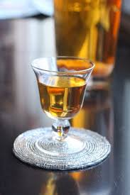 Liqueur De Coings Maison Coudounat En 2020 Liqueur De Coing Liqueur Liqueur Maison