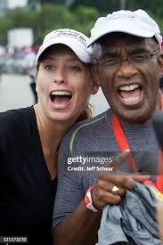 171 Stephanie Abrams Photos & High Res Pictures