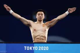 He has also won golds in diving at the world championships and world cups. Nushmn4fgydt7m