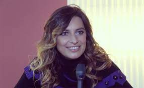 Son nouveau partenaire est une bombe !. Laetitia Milot Un Bebe Pour Noel J Ai Tourne Enceinte De 7 Mois