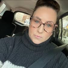 Regina Pollock's Instagram, Twitter & Facebook