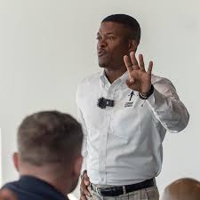 Leonard Chatman Jr (@jr_len) • Instagram photos and videos