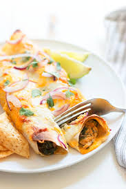 Most chicken enchilada recipes call for dark meat because it stays moist. Chicken And Spinach Enchiladas With Salsa Verde Sauce