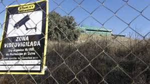 Cinco son los participantes finalistas que tendrán la posibilidad de quedarse con el efectivo más una casa prefabricada. Viaje A La Trastienda De Gran Hermano Lo Que No Vemos Del Reality Mas Longevo De La Tele