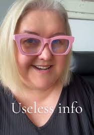 Useless information 🤣 Only 1% of the population can do it, can you? #fyp  #fy #uselessfacts #uselessinformation #canyoudoit #fingers #indexfinger  #pinkyfinger