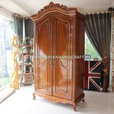 Bahan yang kami gunakan untuk produk lemari hias jati minimalis ini adalah kayu jati berkualitas dan di buat oleh pengrajin mebel jepara yang sudah terverifikasi sehingga produk ini akan lebih berkualitas dan awet tentunya. 110 Ide Lemari Pakaian Jati Di 2021 Lemari Pakaian Pintu Lemari Geser Lemari Pakaian Minimalis