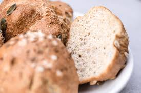 Mandelmehl ist viel zu teuer und da kann man doch auch einfach gemahlene mandeln nehmen. Buhrlies Brotchen Froilainchen B