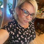 Crystal Vinyard's Instagram, Twitter & Facebook