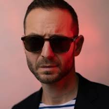 Stream Nicolas Réal music