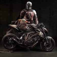 The Mandalorian Ktm 1290 Superduke Mandalorian Themandalorian Yoda Babyyoda Ktm1290 Superduke Mercenary Mercenarygarage 2 Rodas