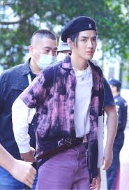 Kris wu is a chinese canadian singer and actor. Kris Wu Turkey On Twitter 200503 Kriswu Kris Wu Shenzhen De C ç¥žå‡¡1990 Kriswu