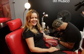 Antes da estreia, os dois animadores da rádio comercial contaram como vai ser o era o que faltava. Caras Vanda Miranda Deixa As Manhas Da Radio Comercial