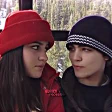 Vick E Thomas Rebelde