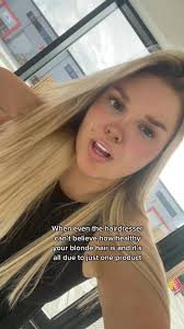 Transforming Bleached Blonde Hair with Heatless Styling Techniques