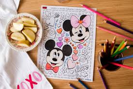 See also coloring pages images below: Mickey Minnie Valentine Coloring Page Disney Family