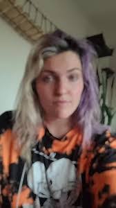 Erin Butcher's Instagram, Twitter & Facebook