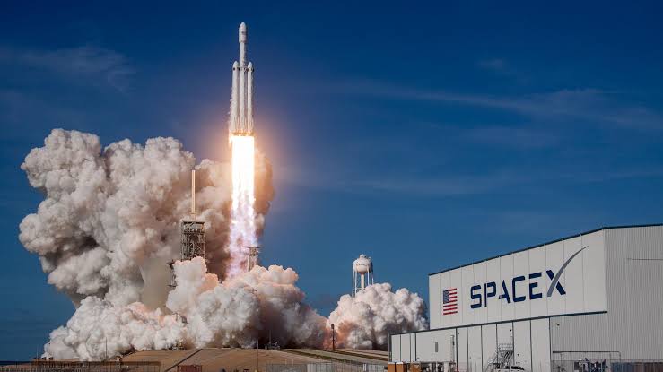 Elon Musk's SpaceX: A New Era of Commercial Space Exploration? | Chicago News | WTTW