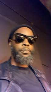 KEEP FIGHTING BY @shedtracks_ Billy Coakley I would like to thank you again  for the invite… I had a wonderful time💪🏿✌🏿💪🏿✊🏿 special thanks to my  mom my girlfriend and son and also