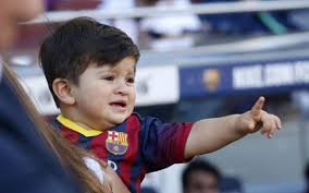 As we know already thiago is the elder son of lionel messi and his wife antonella roccuzzo. Barcelona Messi S Son Thiago Signs Up For Fc Barcelona School As Com