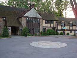 Scripps, founding father of the detroit news.in 1993, she was bludgeoned by her estranged second husband, scott douglas, as she slept in her westchester county, new york dwelling. File Slcslonimhouse Jpg Wikipedia