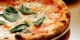 How many calories are in a small domino's veggie pizza? 7 Of The Healthiest Things You Can Order At Domino S
