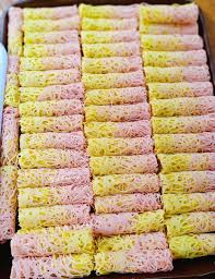 Ternyata, warna penjepit pada kemasan roti tawar itu menandakan kapan roti itu dibuat. Roti Jala Jelita Cicah Kuah Kari Memang Ngam 2 Hari Buat Tetap Lembut Tak Basi Pa Ma