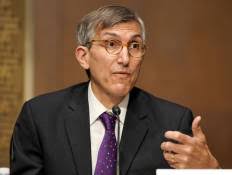 Selma's' Guild Rebuff: Can Studios Afford to Skip Screeners?