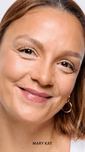 We are beyond excited to have International Korean Celebrity Makeup Artist Sunjin  Kim (@www.facebook.com/sunjin.kim.940) as one of the judges of the Dream  Beautiful Grand Finale in Hong Kong! Check out www.mkdreambeautiful.com to