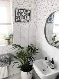 Gemütliches badezimmer mit dezenter dekoration. 3 X Badezimmer Deko Ideen Zur Inspiration Sophiagaleria